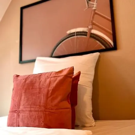 Stadtoase Design In Der Altstadt Von アパート *