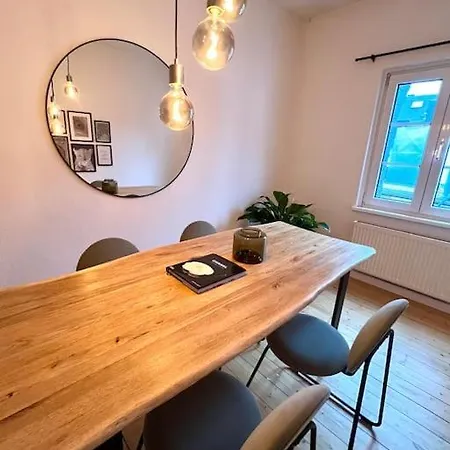 Stadtoase Design In Der Altstadt Von Appartement Coblence