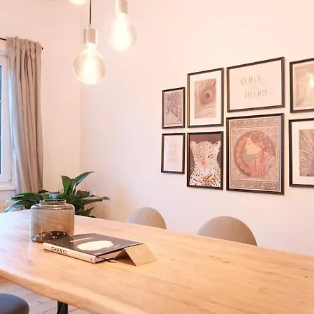 Stadtoase Design In Der Altstadt Von *