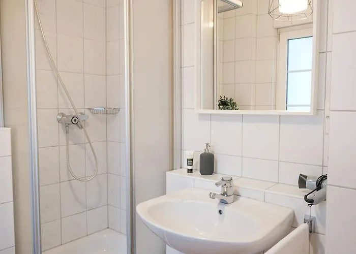 Stadtoase Design In Der Altstadt Von アパート *